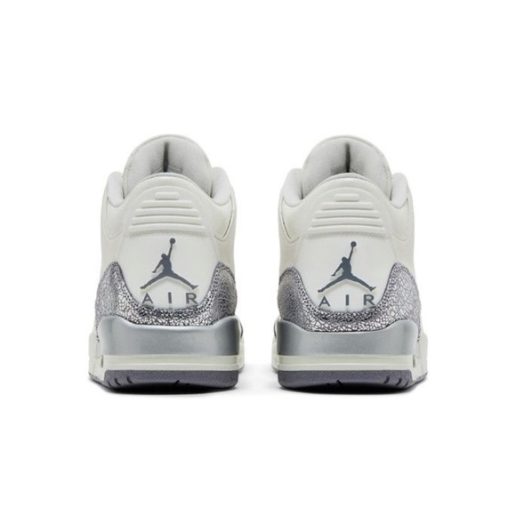 Jordan 3 w
Sail metallic silver
Brand new - Picture 4 of 6